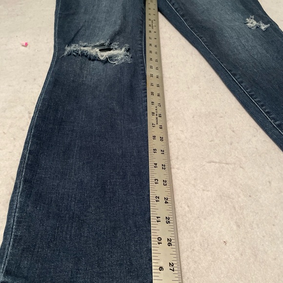 Judy Blue Jeans Womens 9 / 29 Boyfriend Fit Los Angeles Distressed Ripped Denim - Picture 11 of 13